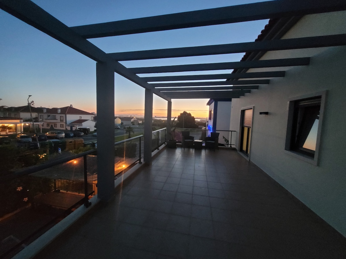 Терраса виллы на закате